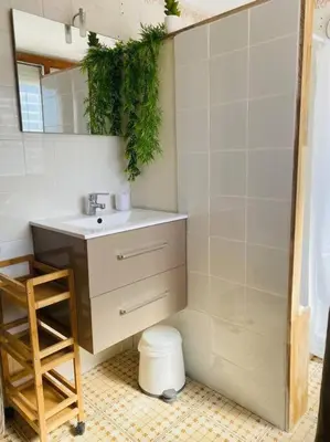 Un baño de Maison Palamos La Fosca