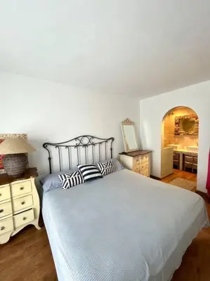 Cama o camas de una habitación en Casa Begur vistas espectaculares FREE PARKING AND WIFI