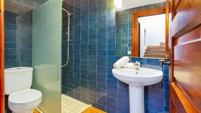 Un baño de 1Esquer01