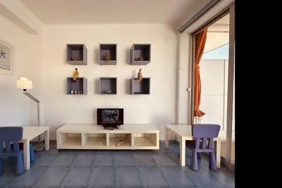 Zona de estar de LETS HOLIDAYS Apartment with terrace near beach 2