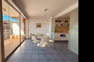 Una cocina o zona de cocina en LETS HOLIDAYS Apartment with terrace near beach 2