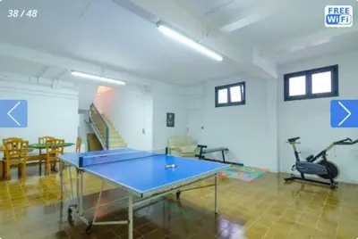 Instalaciones para jugar al ping pong en Casa Mendi en Lloret de Mar o alrededores