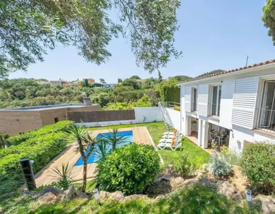 Jardín al aire libre en Lesal Villas Rentals, Villa Mar Azul, Tossa de Mar