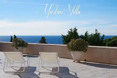 Vista general del mar o vista desde la villa