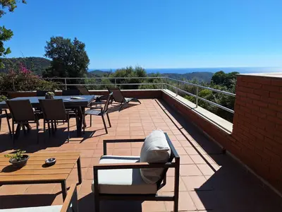 Un balcón o terraza de Casa Roure-4BR-Piscina privada-BBQ-Vistas Mar