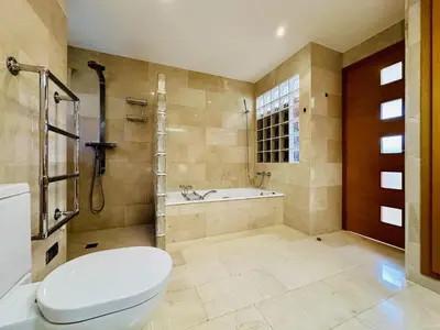 Un baño de Aurea CostaBravaSi