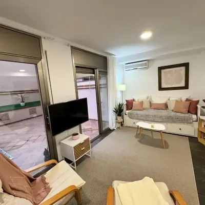 Private terrace 1BR apt - 4min walk to the beach