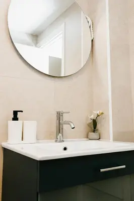 Un baño de Hauzify I Apartament Arroyo