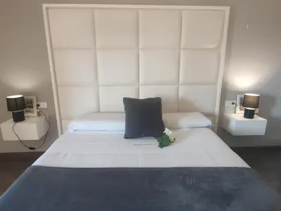 Cama o camas de una habitación en Apartamento Moderno en el Centro de Platja d'Aro - Cerca de la Playa y Parking Incluido - ES-209-54