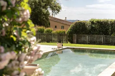 Piscina en o cerca de Mas Dalia - Turismo Rural - Girona - Monells, Empordà