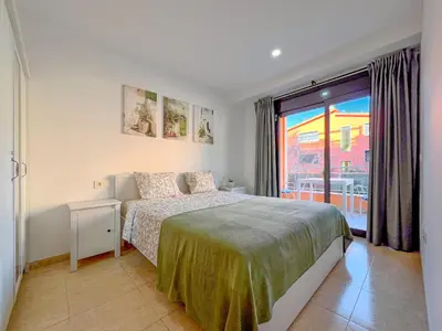 Cama o camas de una habitación en Vivalidays Francesco - LLoret de Mar - Costa Bra