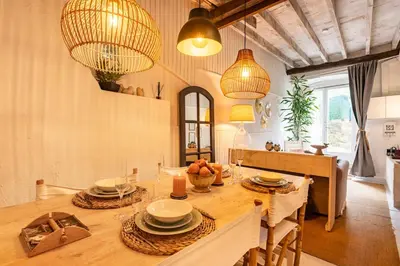 Comida en o cerca de esta casa o chalet