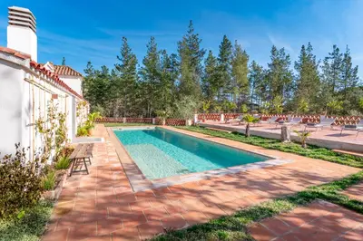 Piscina en o cerca de Ginkgo - Familienfreundliches Appartment in Katalanischer Masia