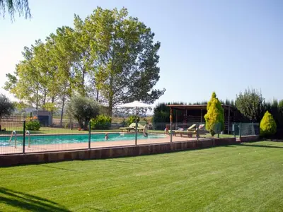 Instalaciones para jugar a tenis o squash en CAN PLANAS Rural o alrededores
