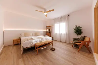 Cama o camas de una habitación en Bravissimo Maragall, very spacious and central