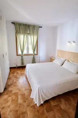 Cama o camas de una habitación en Catalunya Casas Ultimate tranquility in rural Costa Brava!