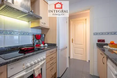 Una cocina o zona de cocina en Sol i Aire Apartament Palamós