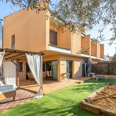 Casa en Palafrugell con jardin