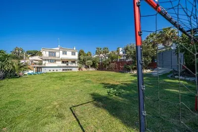 Jardín al aire libre en Casa de 2000 m2 Piscina Mar Barbacoa y Felicidad