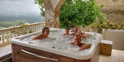 Clientes alojados en Villa Cariño