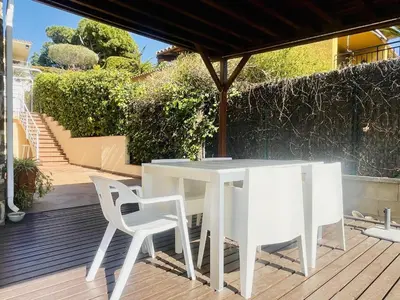 Un balcón o terraza de Villa Sol i Mar by Costabravaway
