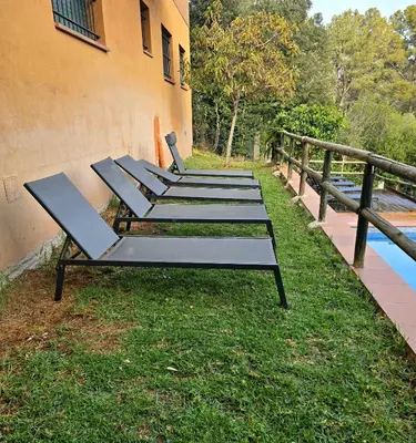 Jardín al aire libre en Cal Nene - plamun es