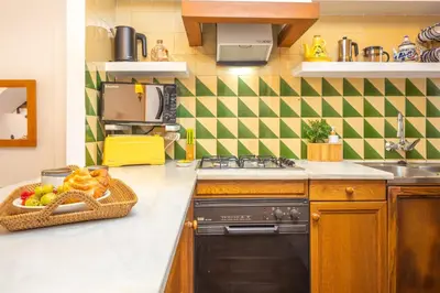Una cocina o zona de cocina en Acogedora casa con piscina en Sant Antoni Calonge