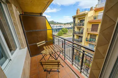 Un balcón o terraza de HomeHolidaysRentals Anais - Costa Barcelona