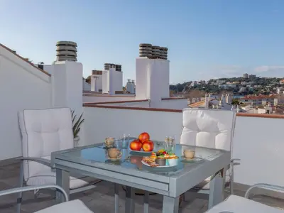Comida en o cerca de este apartamento