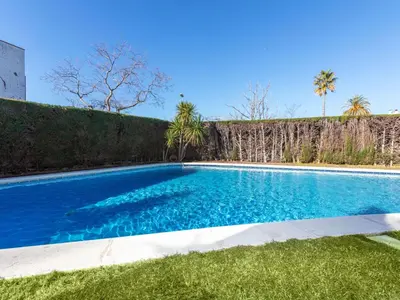 Piscina en o cerca de Apartment Jardins de S'Agaro by Interhome
