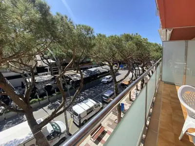 Un balcón o terraza de Apartment Sant Marc by Interhome