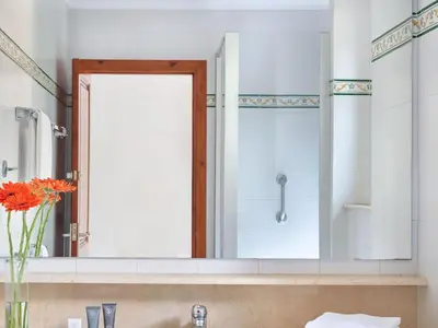 Un baño de Apartment Hapimag-4 by Interhome
