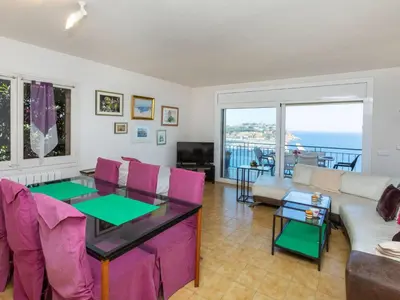 Una televisión o centro de entretenimiento en Apartment Bella Vista by Interhome