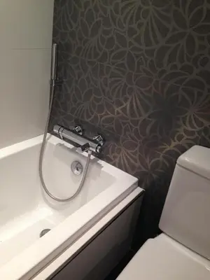 Un baño de The White Lilies