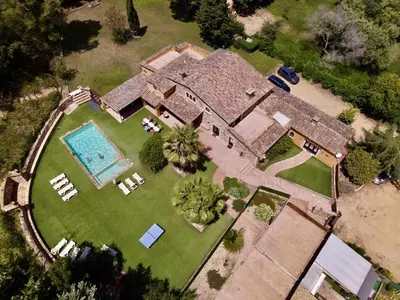 Piscina en o cerca de Casa Mas Molines con piscina, jacuzzi y barbacoas.