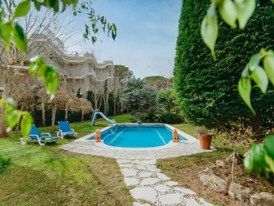 Piscina en o cerca de La Fosca Jolie