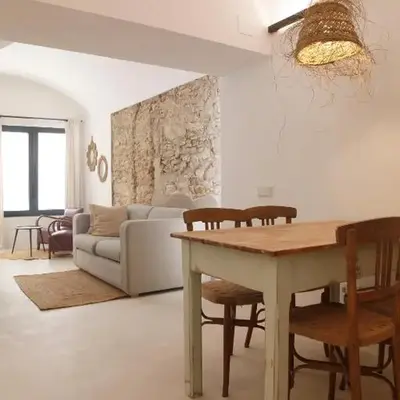 Maram Brava casa centro Begur Metge Pi