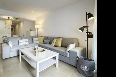 Zona de estar de LETS HOLIDAYS Cozy apartment near beach Tossa 2