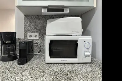 Una cocina o zona de cocina en LETS HOLIDAYS Cozy apartment near beach Tossa 2