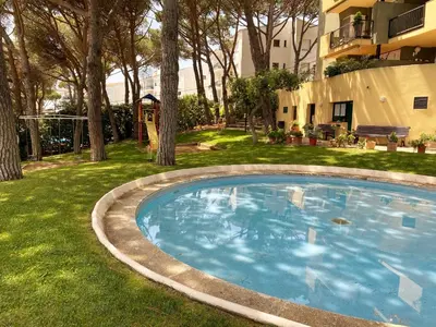 Piscina en o cerca de Apartament reformat, Wi Fi, parking, piscina, AC