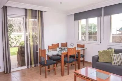 Zona de estar de COSTA BRAVA SUITES CASA LA BAHIA, piscina privada