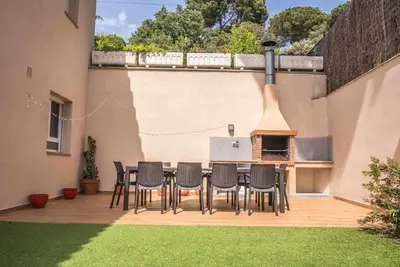 Jardín al aire libre en COSTA BRAVA SUITES CASA LA BAHIA, piscina privada