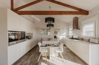 Una cocina o zona de cocina en Petit Luxe Pineda