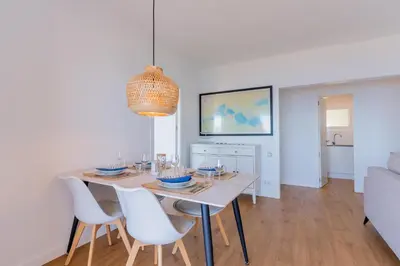 Una televisión o centro de entretenimiento en Apartamento Boheme Sagaró