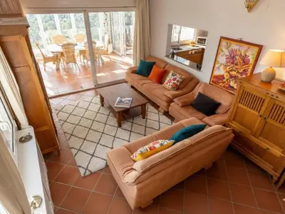 Zona de estar de UHE by Danlux Invest