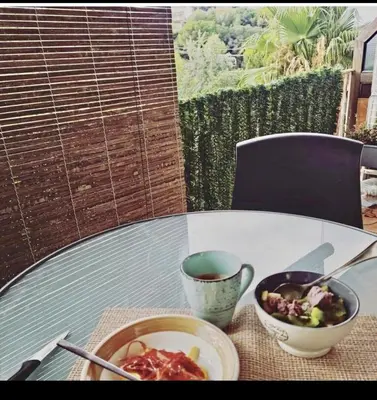 Comida en o cerca de este apartamento