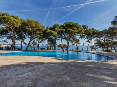 Piscina en o cerca de Apartment Bernadette by Interhome
