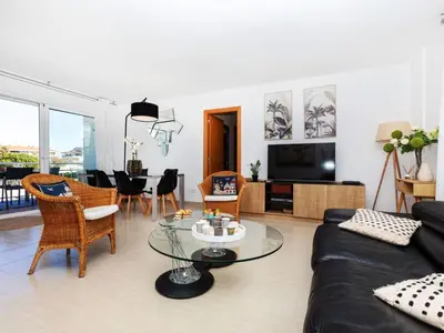 Una televisión o centro de entretenimiento en Apartment Punta Prima by Interhome
