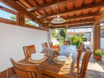 Plano de Holiday Home Cataluña by Interhome