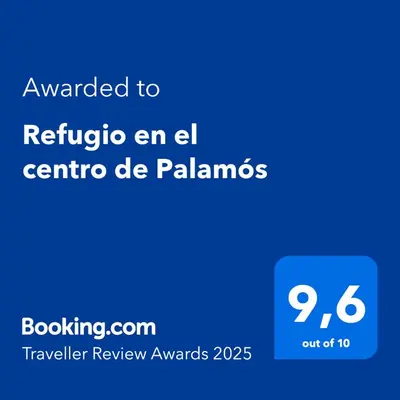 Certificado, premio, señal o documento que está expuesto en Refugio en el centro de Palamós